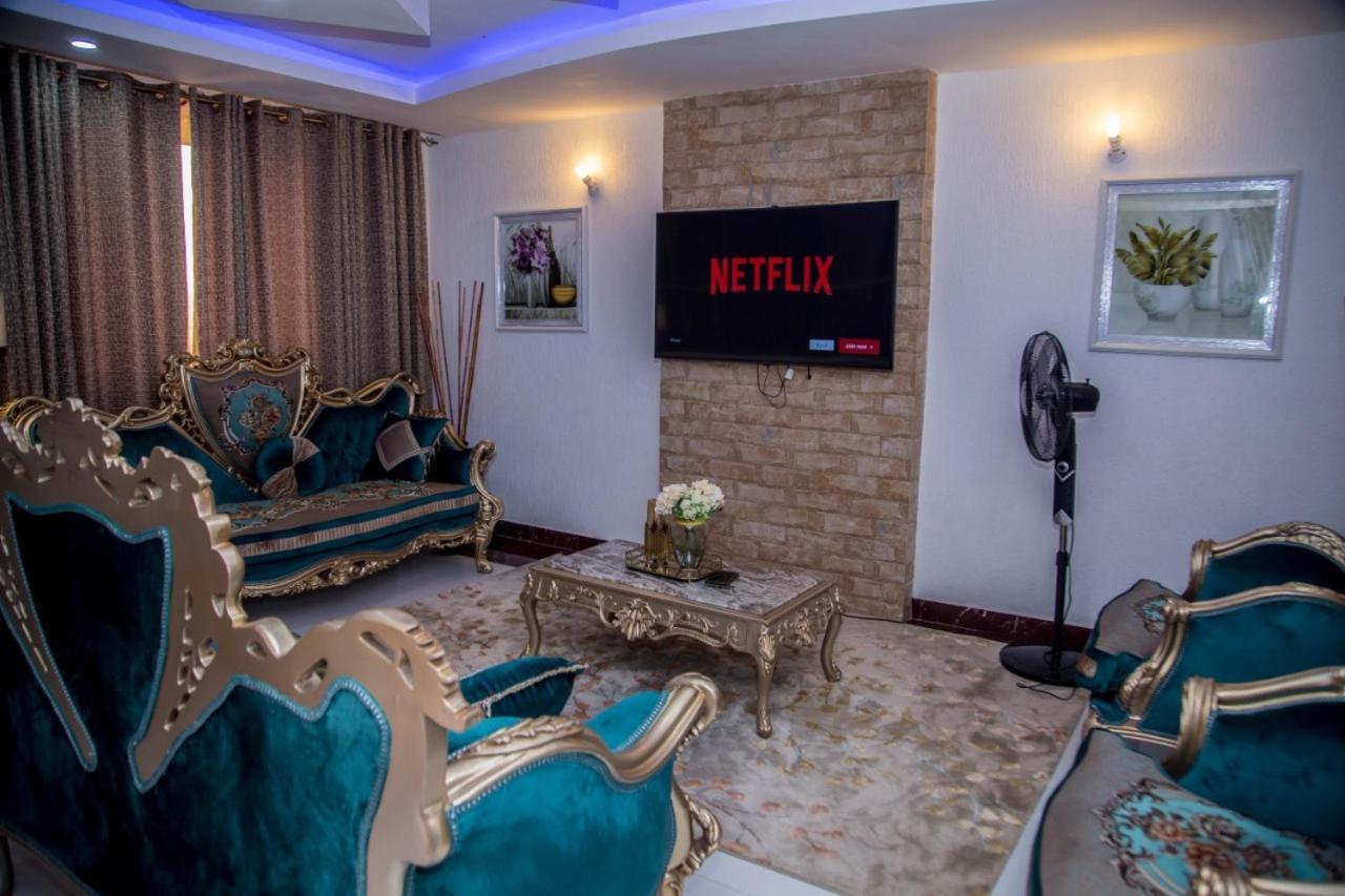 The Festival Fully Furnished Apartments Момбаса Экстерьер фото