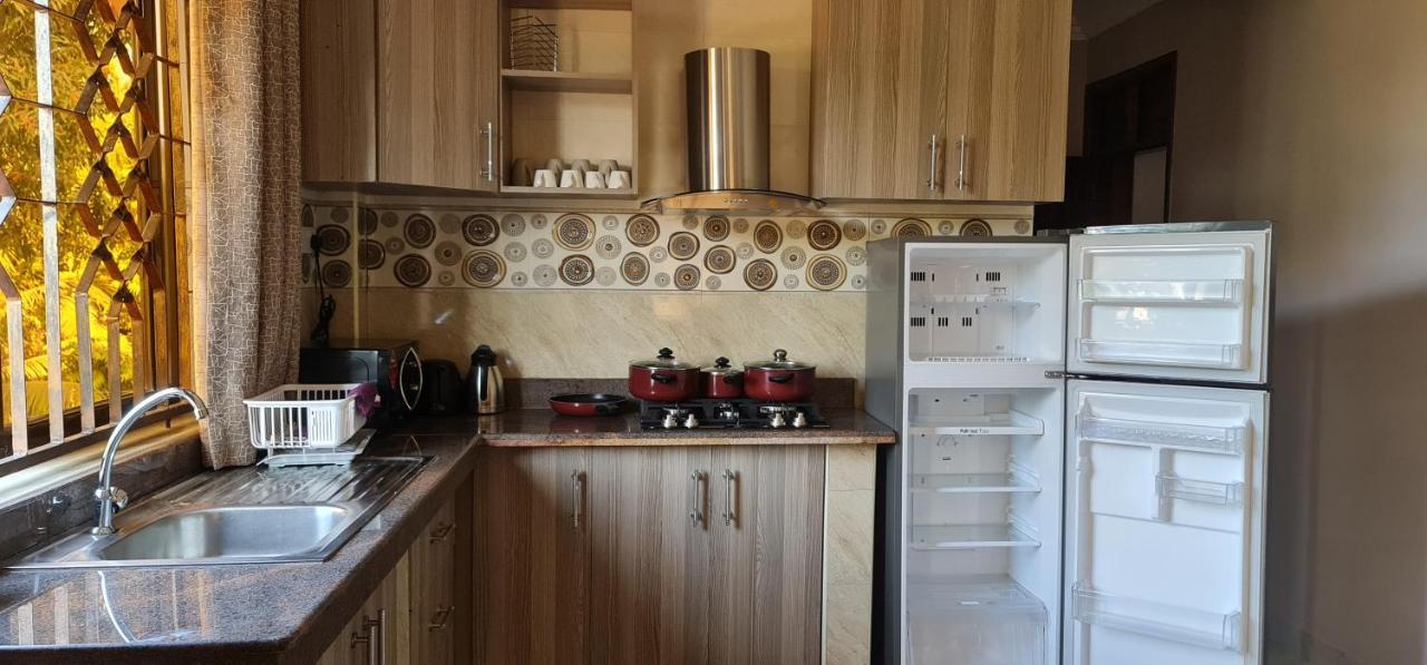 The Festival Fully Furnished Apartments Момбаса Экстерьер фото