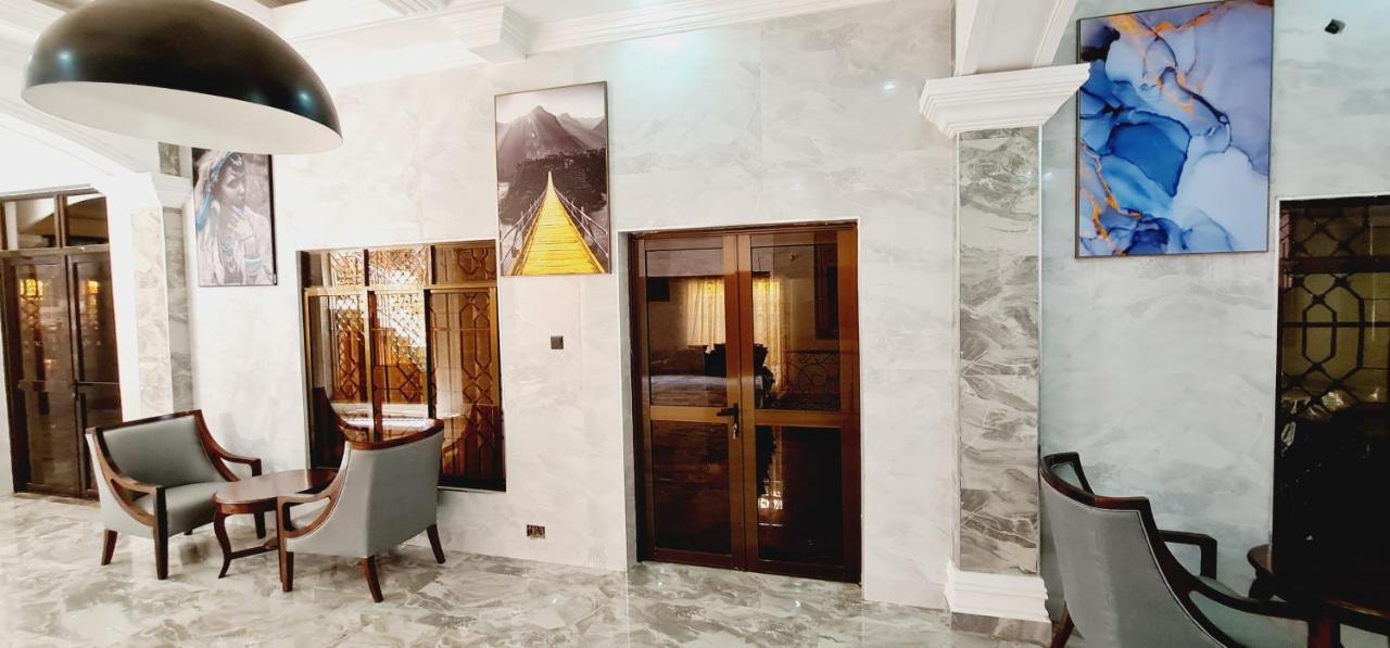 The Festival Fully Furnished Apartments Момбаса Экстерьер фото