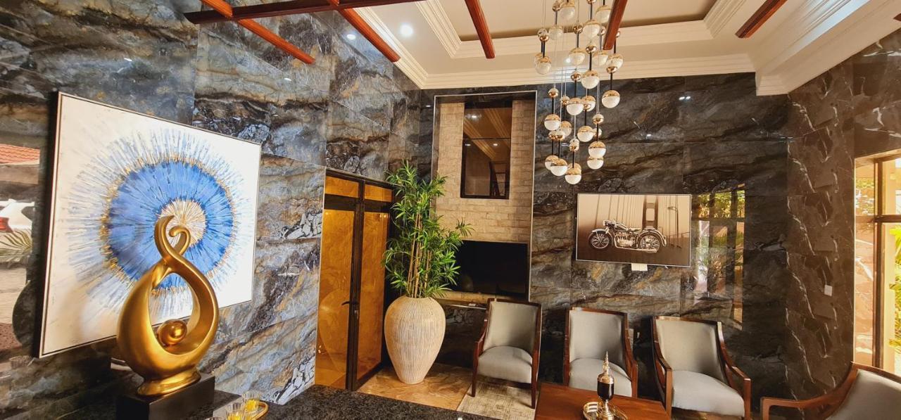 The Festival Fully Furnished Apartments Момбаса Экстерьер фото