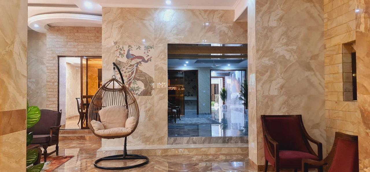 The Festival Fully Furnished Apartments Момбаса Экстерьер фото